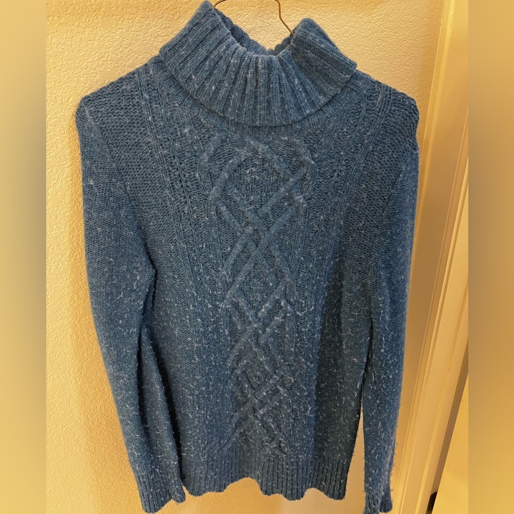 Cozy and warm sweater!